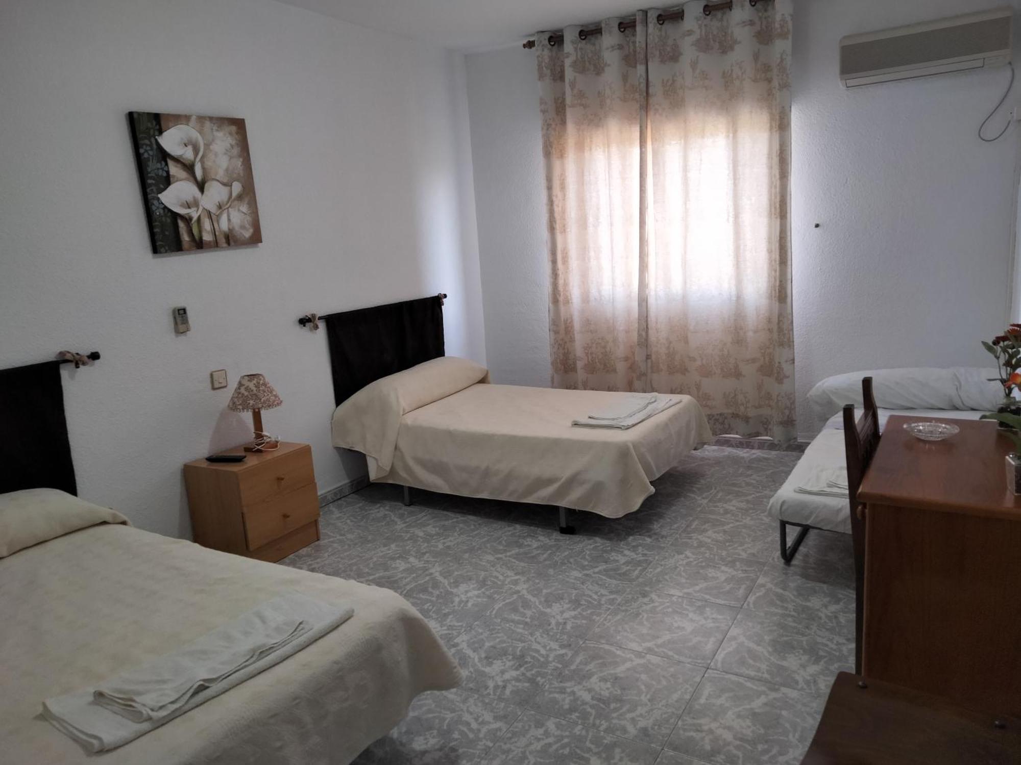 Hostal Restaurante El Labrador Talavera de la Reina Ngoại thất bức ảnh